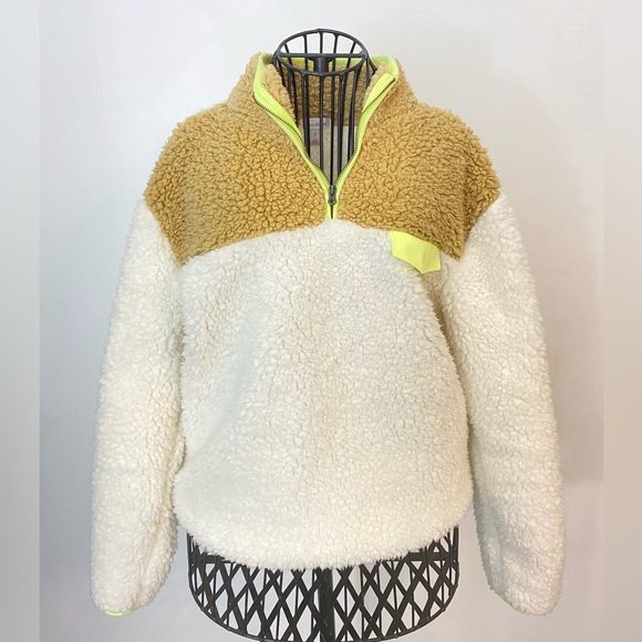 Sherpa Fleece Pull Over Size S - Picture 1 of 6